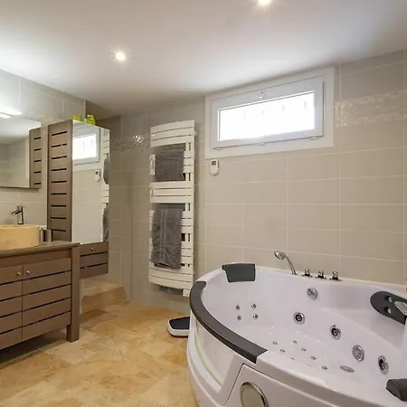6/11 Pers - Piscine Chauffee, Jacuzzi, Fitness, Jeux D'arcade. Villa Ambrus