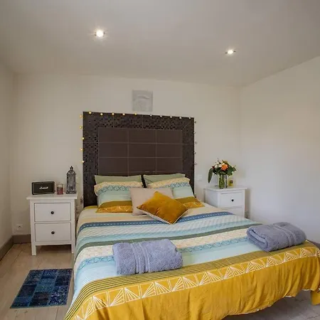 6/11 Pers - Piscine Chauffee, Jacuzzi, Fitness, Jeux D'arcade. * Ambrus