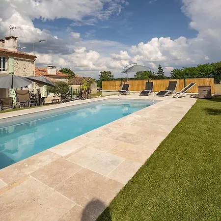 Villa 6/11 Pers - Piscine Chauffee, Jacuzzi, Fitness, Jeux D'arcade. *