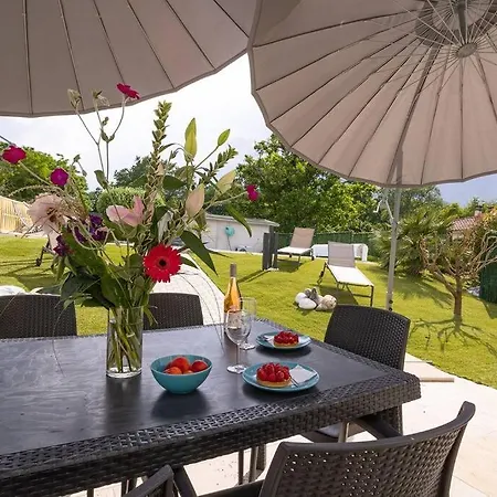 6/11 Pers - Piscine Chauffee, Jacuzzi, Fitness, Jeux D'arcade. Villa
